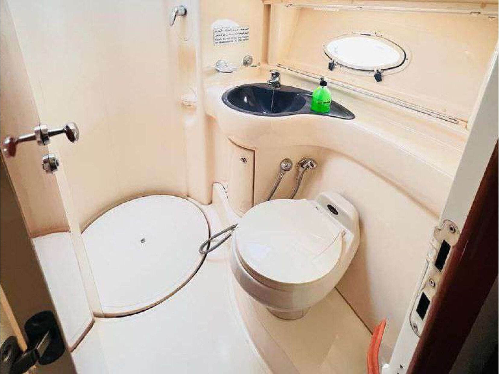 imageye___-_imgi_4_42-FEET_11-1-e1753005486473