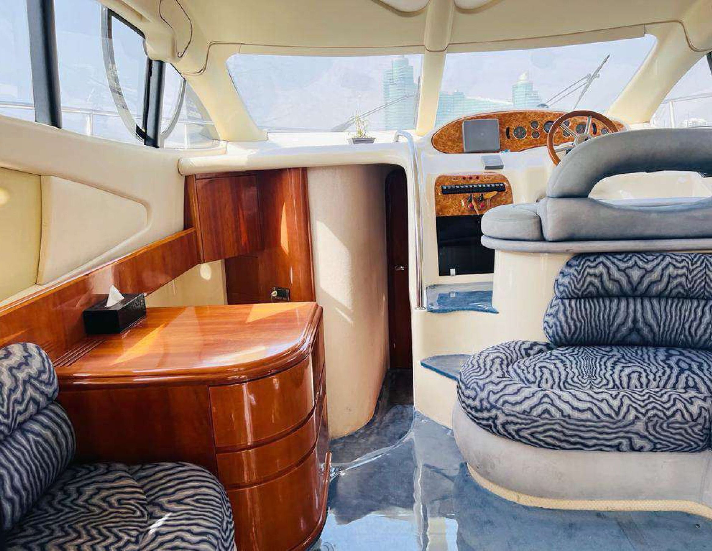 imageye___-_imgi_8_42-FEET_05-scaled-e1753006201831